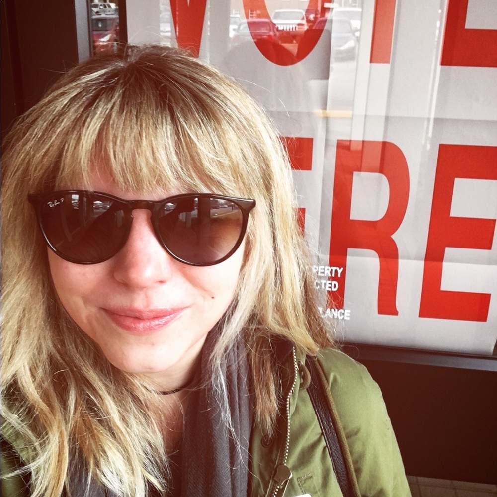 Meet your Posher, Ashley